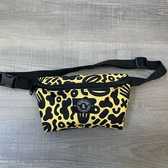 Parkland Design & Manufacturing - Recycled Materials Hip/Fanny Bag - Picture 1 of 5